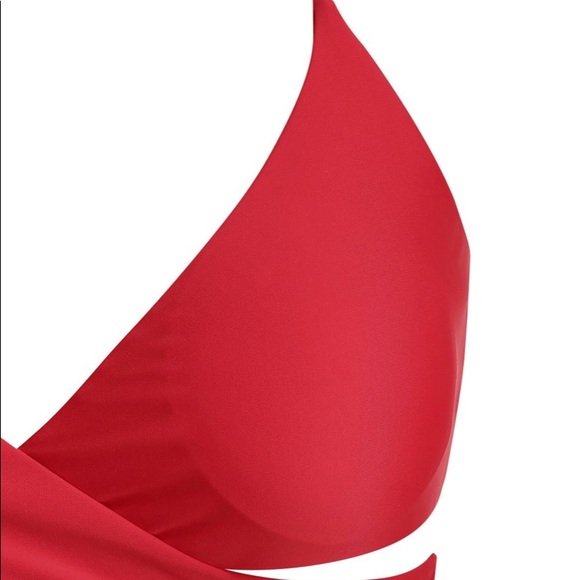 Cute swimsuit - Picture 3 of 6